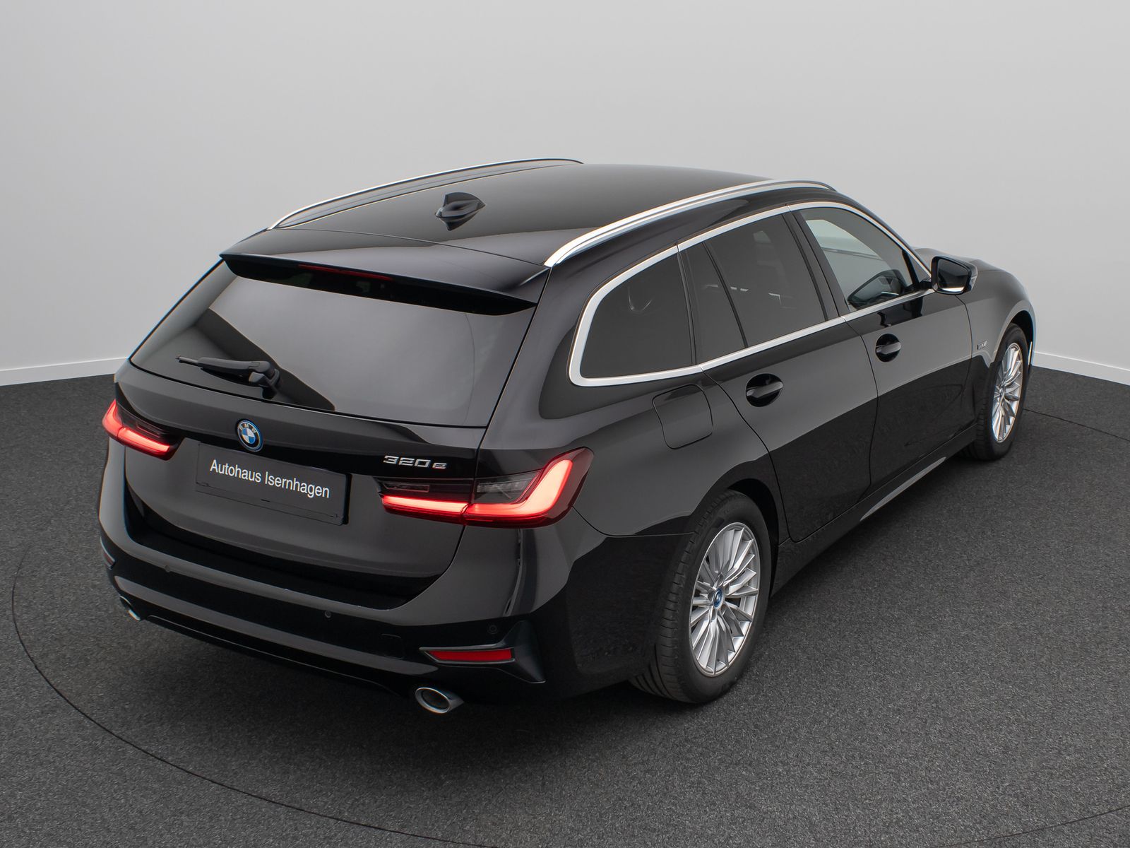 BMW 320e Sport Line - Samsaru's Car Outlet