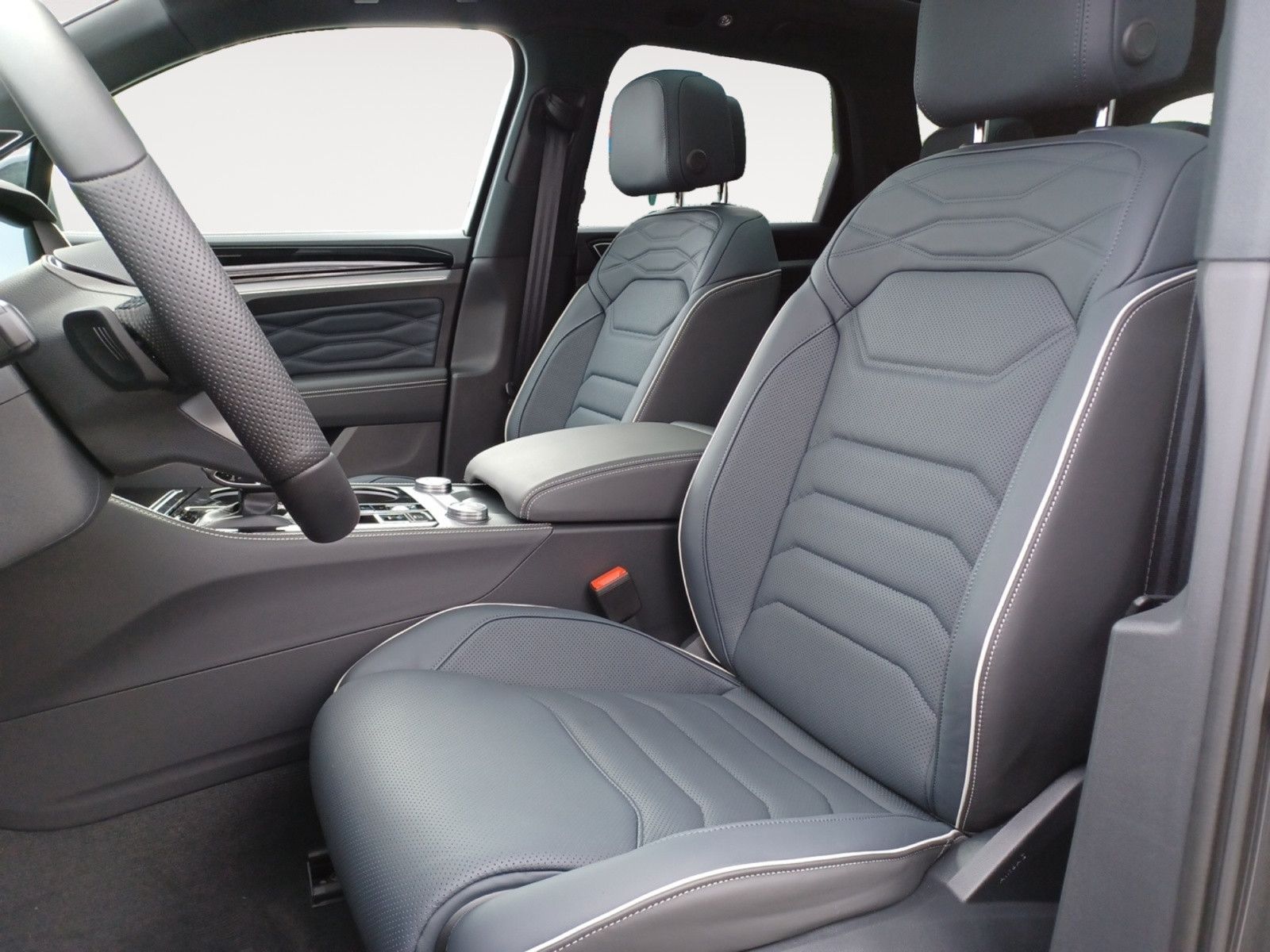 Volkswagen Touareg R-Line FINAL EDITION Black Style VOLL