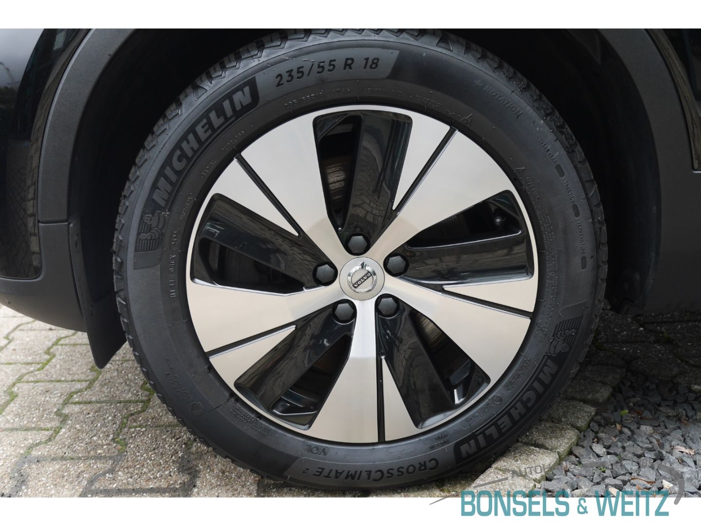 Volvo XC40 Essential Recharge Plug-In Hybrid 2WD Twin
