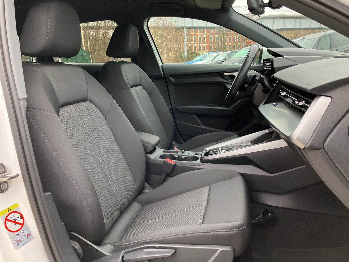 Audi A3 SPORTBACK 35 TFSI S-LINE +LED+SHZ+NAVI+TEMPO+