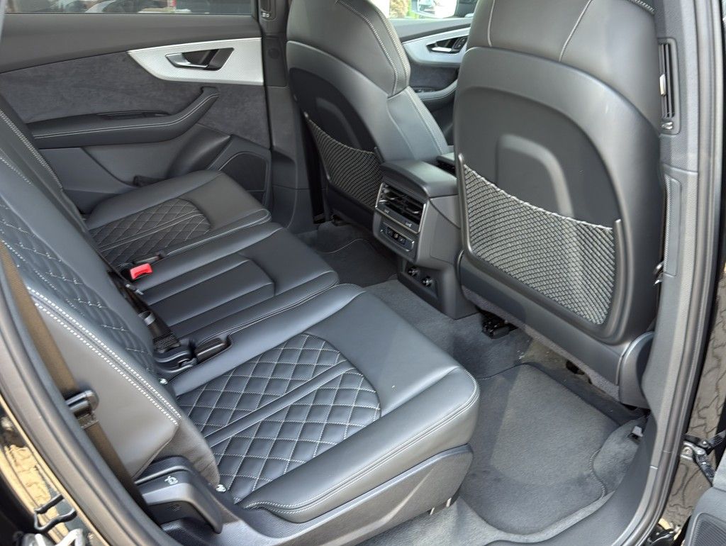 Audi Q7 55 TFSI e quattro S line*B&O*Matrix*AHK*Pano