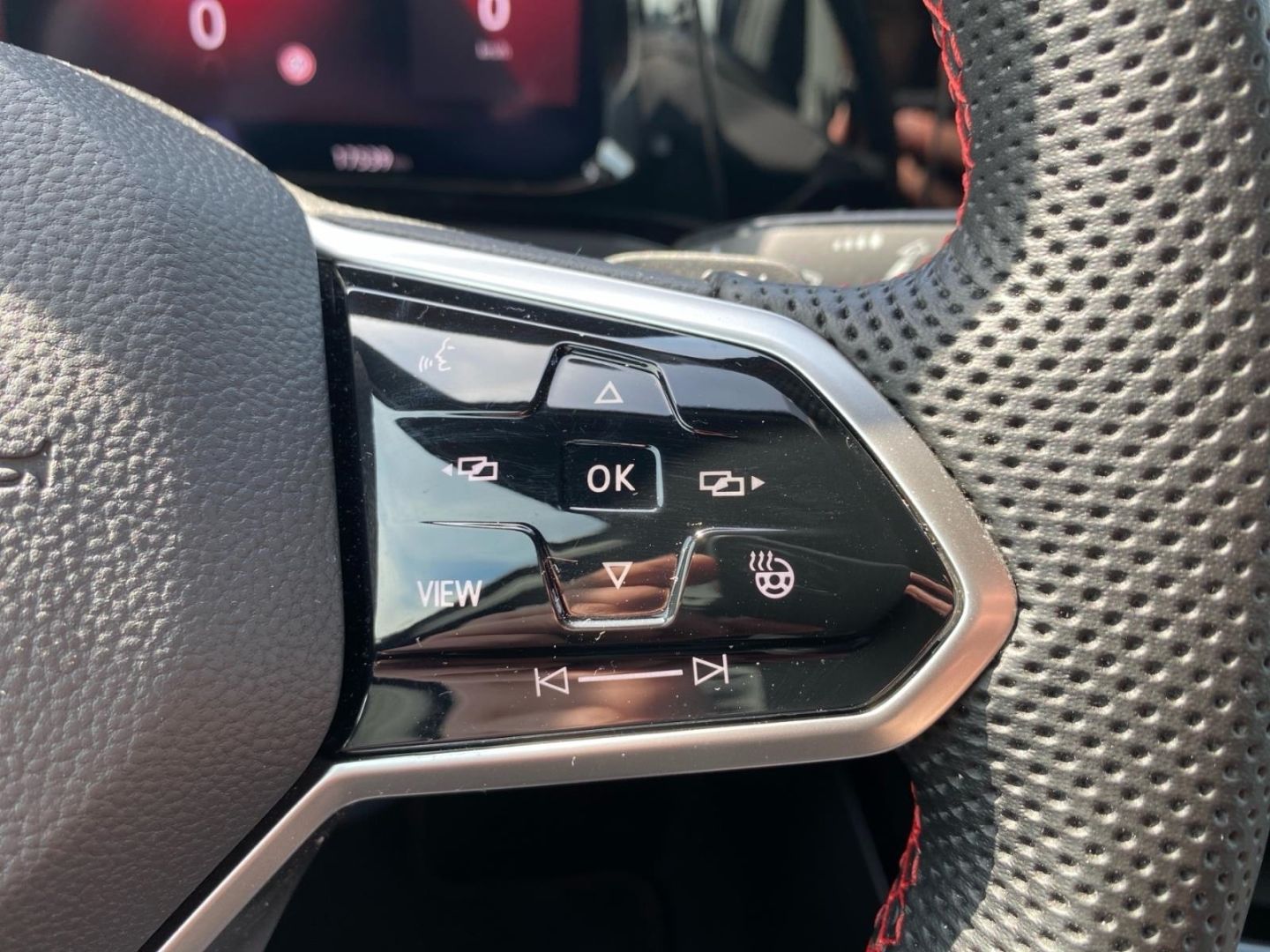 Volkswagen Golf 8 VIII GTI 2.0 TSI - Samsaru's Car Outlet