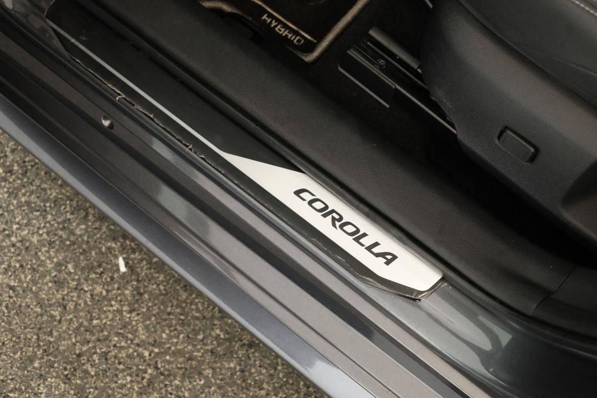 Toyota Corolla Touring Sports 2.0 CVT Team D Navi Kam