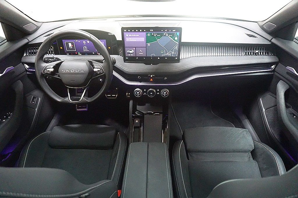 Skoda Superb 2.0TDI DSG Sportline 4x4 Virtual VOLL