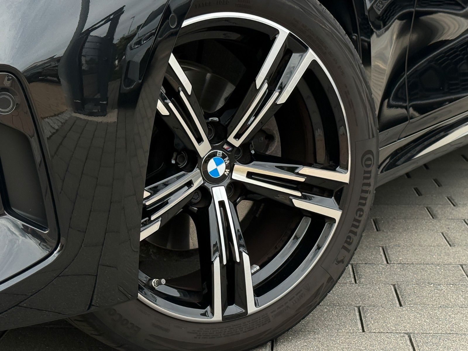 BMW 320d xD M Sport HuD AHK hifi StHzg 360° memory