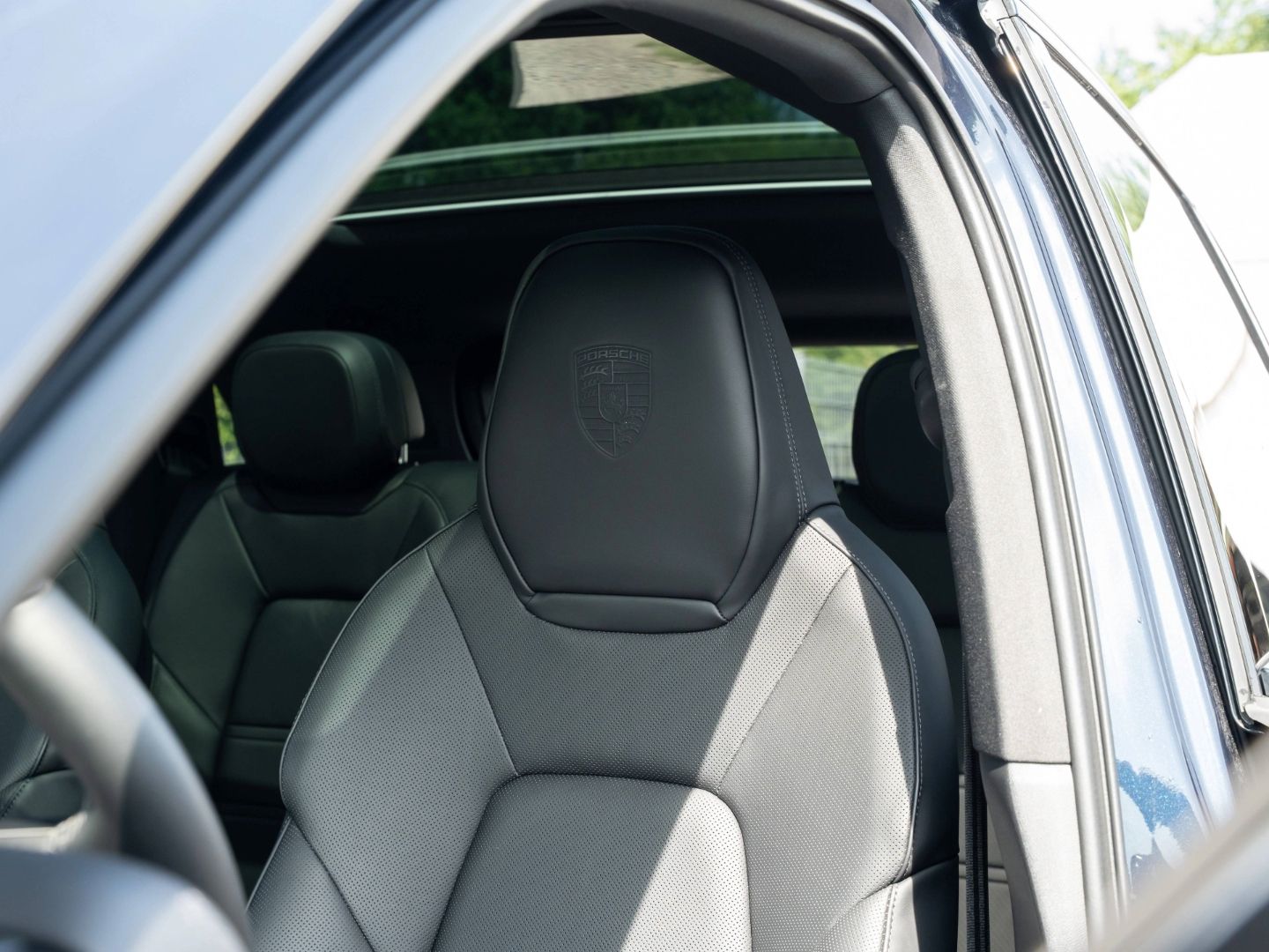 Porsche Cayenne S AHK BOSE HD-Matrix InnoDrive HUD 22''
