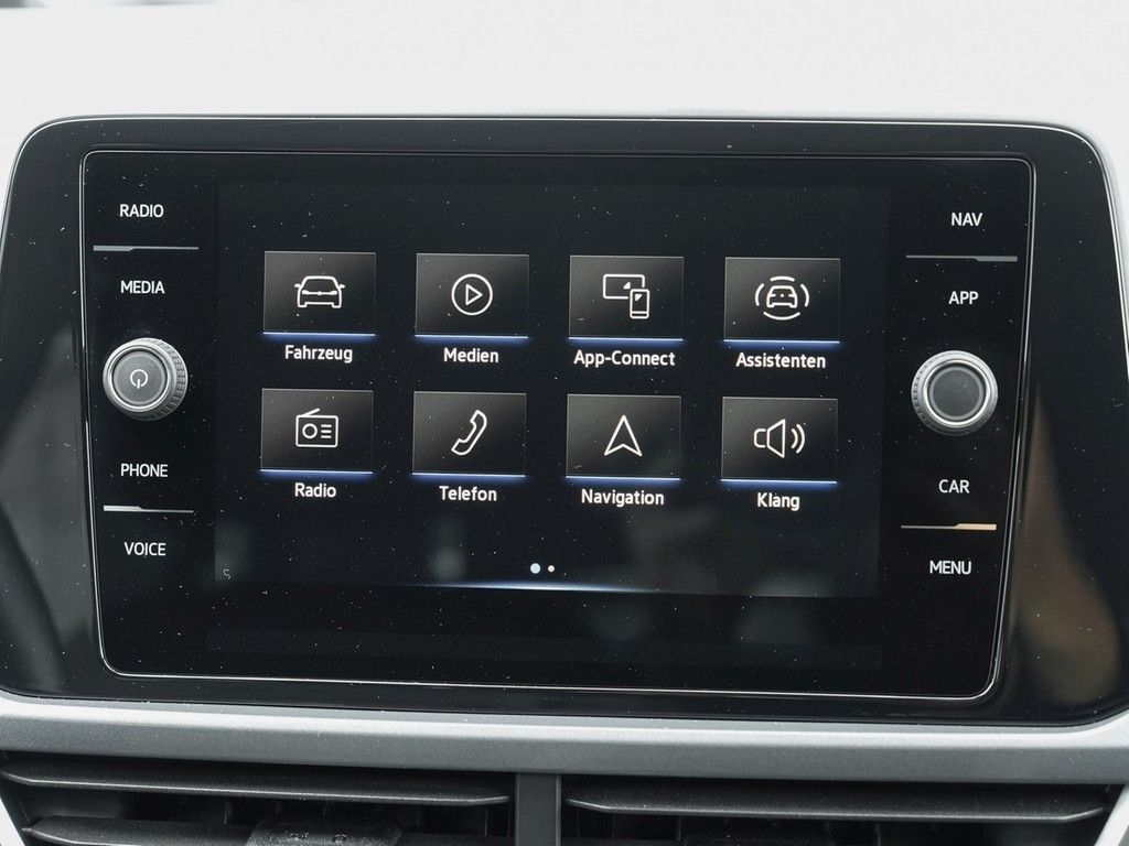 Volkswagen T-Roc 1.5 TSI Style - Samsaru's Car Outlet