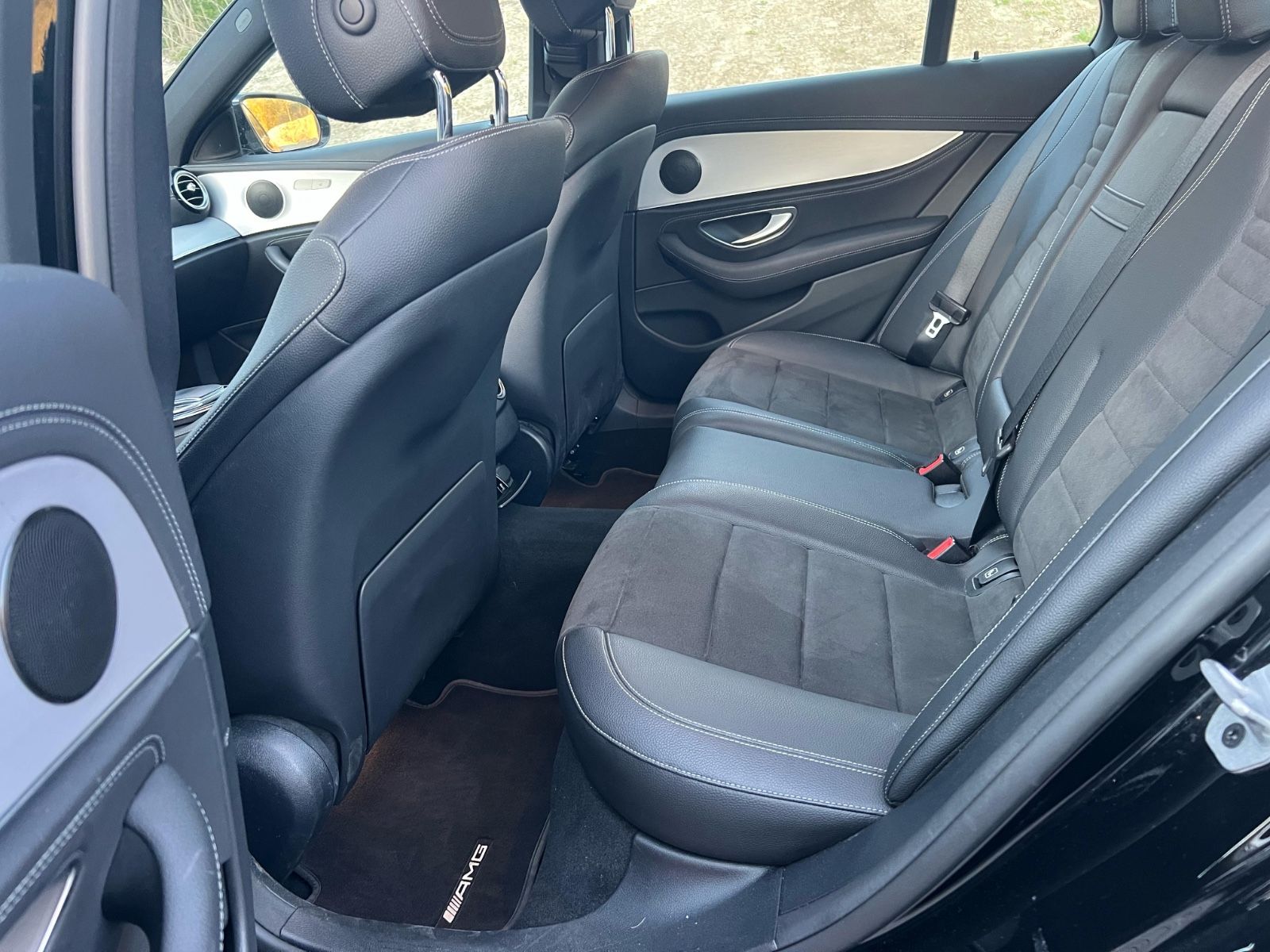 Mercedes-Benz E 300 de AMG - Samsaru's Car Outlet