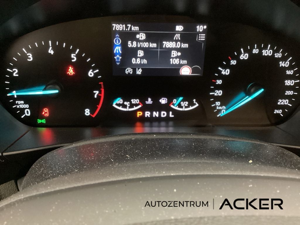 Ford Focus 1.0 MHEV Titanium 7AT. Turnier iACC -48%*