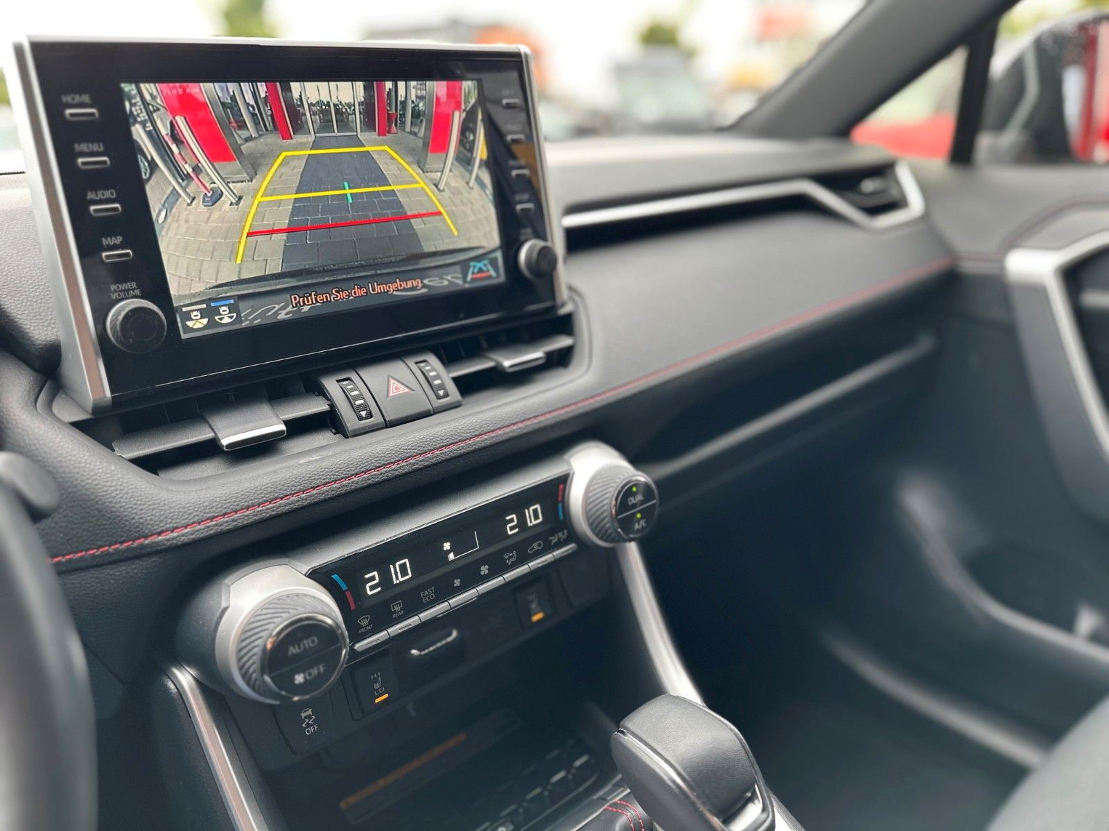 Toyota RAV 4 Plug-in Hybrid 4x4 - Samsaru's Car Outlet