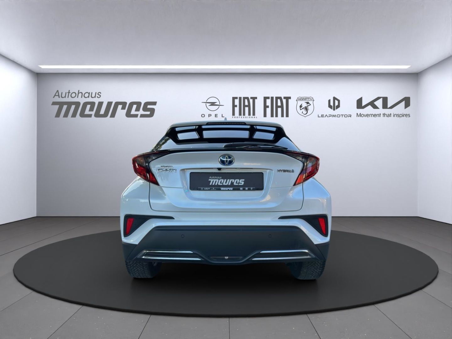 Toyota C-HR Hybrid - Samsaru's Car Outlet