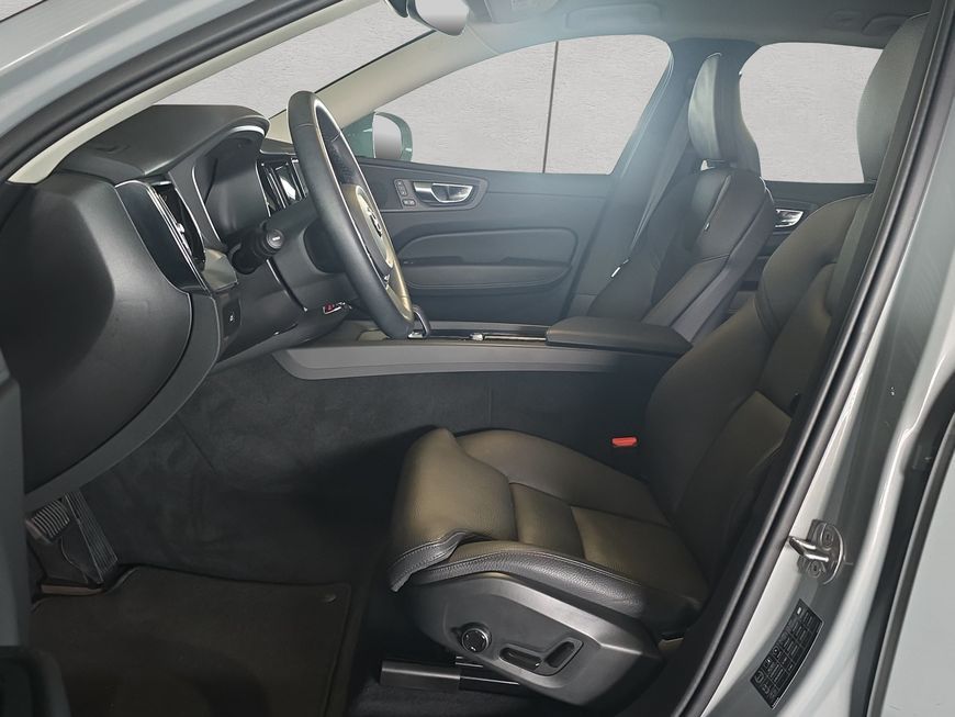 Volvo XC60 B5 B AWD Core