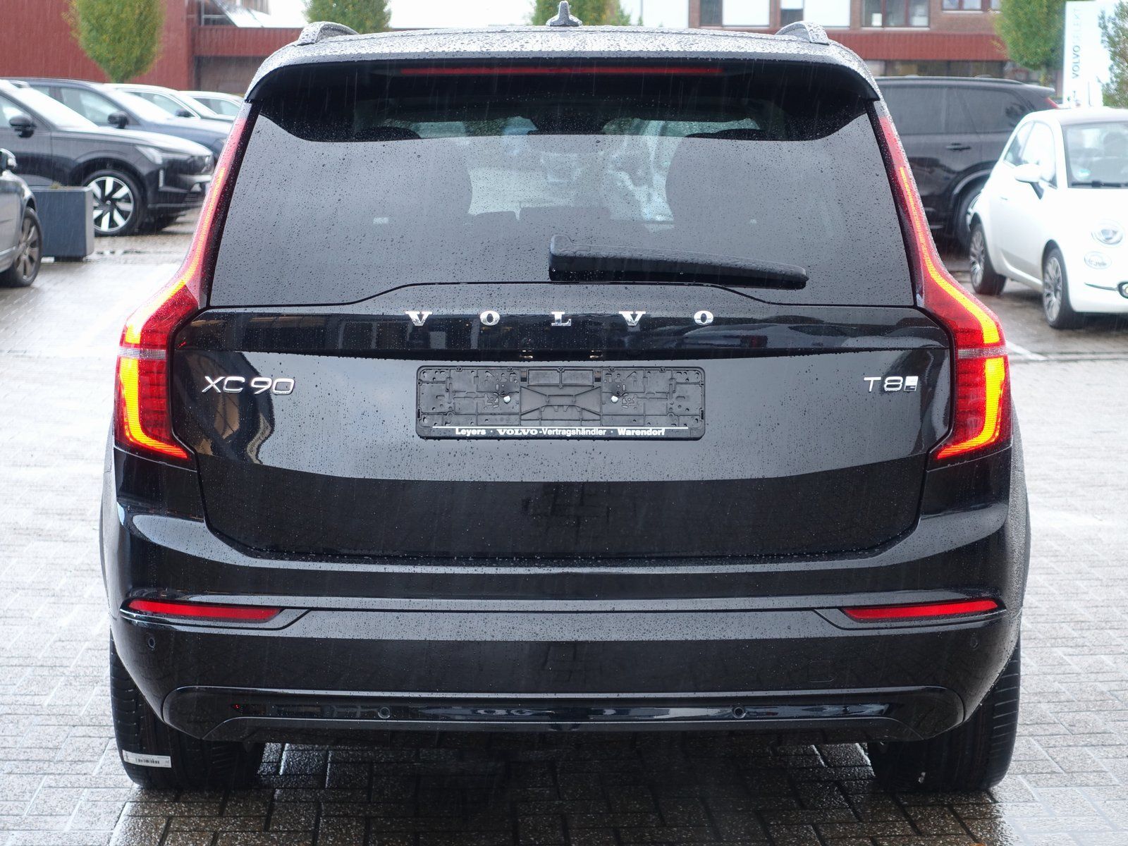 Volvo XC90 Plus Dark T8 AWD Plug-in Hybrid/B&W/Four-C