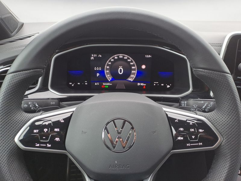 Volkswagen T-Roc 1.5 TSI DSG R-Line - Samsaru's Car Outlet