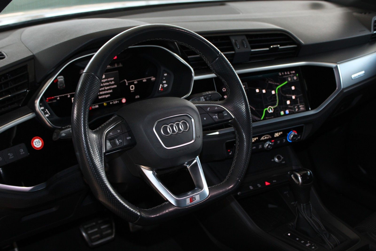 Audi Q3 35 TDI quattro S line - Samsaru's Car Outlet