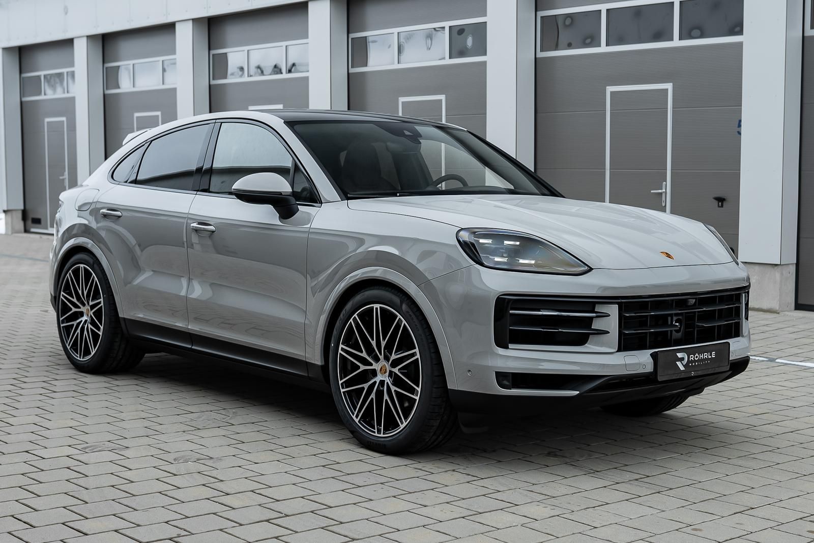 Porsche Cayenne Coupe | MY25 | 18-Way | 22-Inch