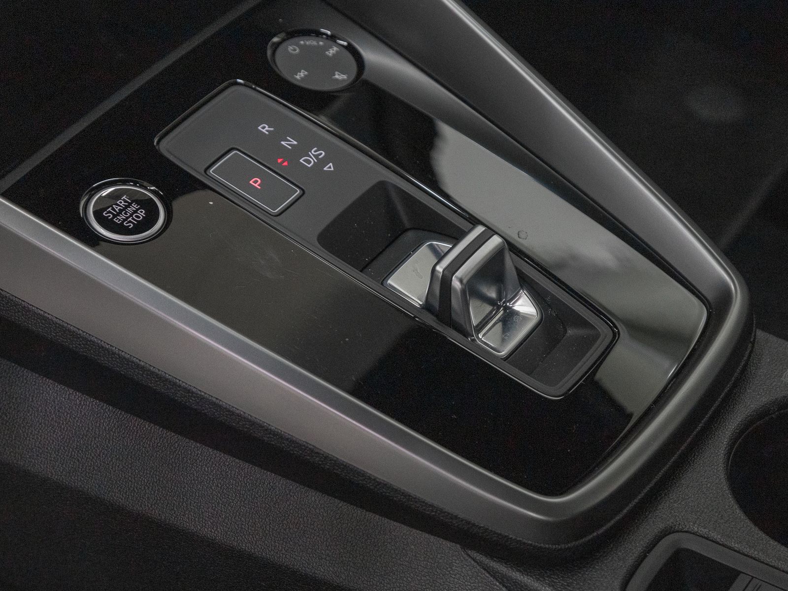 Audi A3 Sportback 30 TDI ADVANCED - Samsaru's Car Outlet