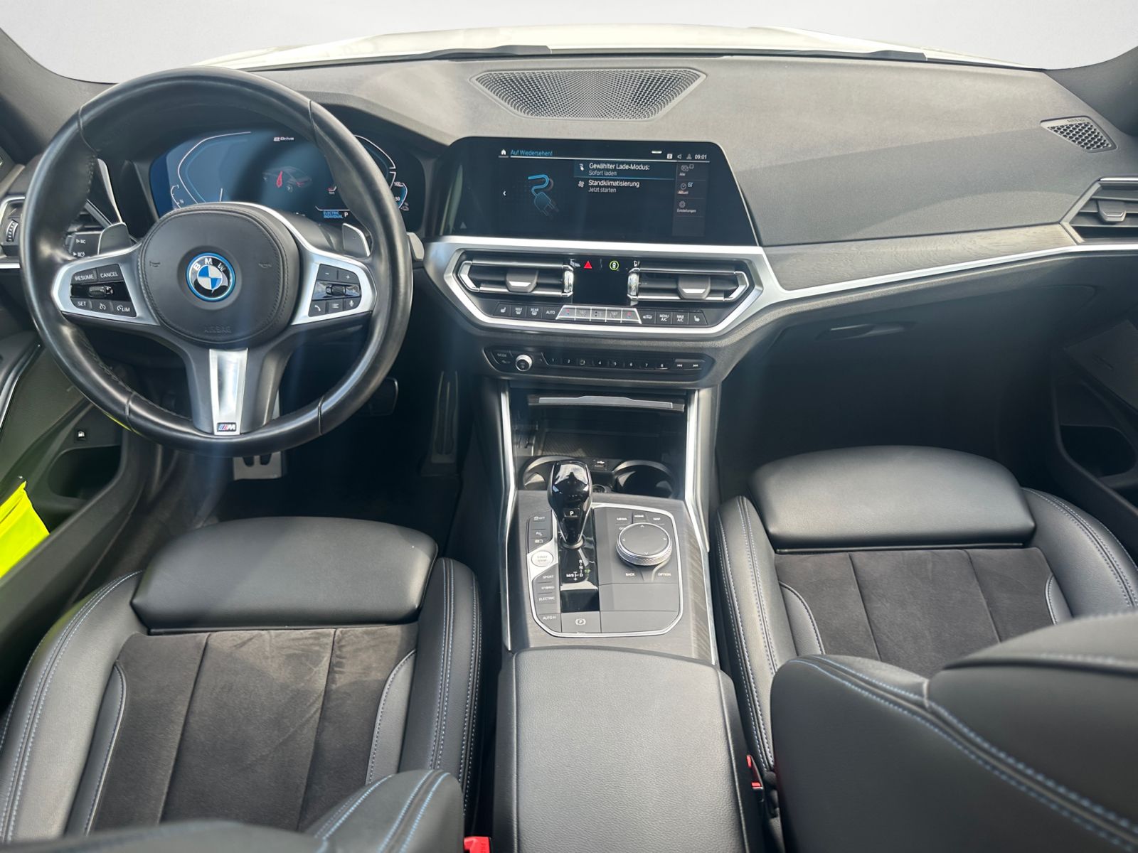 BMW 320e M Sport Automatik - Samsaru's Car Outlet