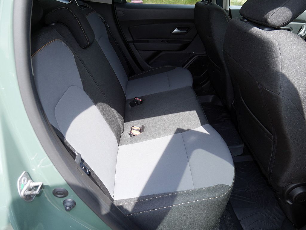 Dacia Duster Extreme TCe 150 EDC 2WD - Samsaru's Car Outlet