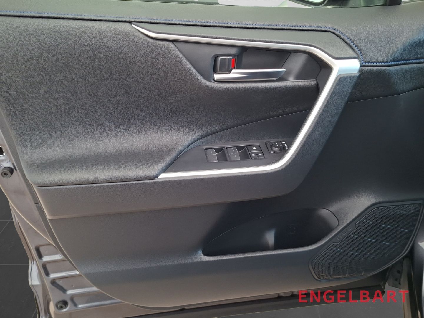 Toyota RAV 4 2.5 Hybrid Style Selection Allwetterreifen