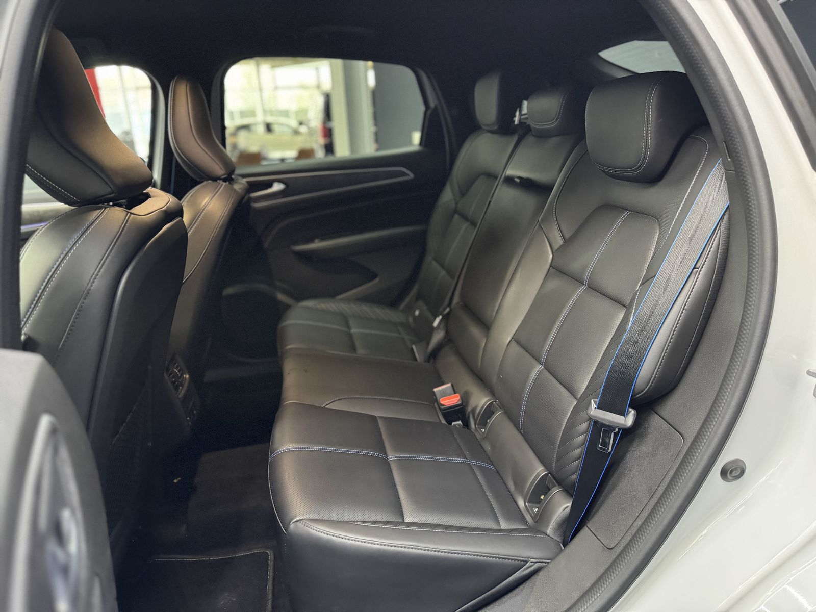 Renault Arkana E-Tech Full Hybrid 145 Esprit Alpine - Samsaru's Car Outlet