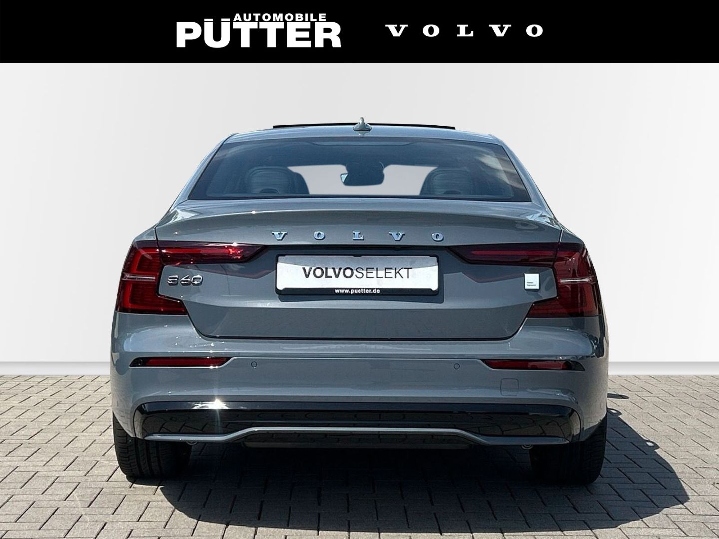 Volvo S60 Recharge T8 AWD Polestar Engineered 19'' B&W