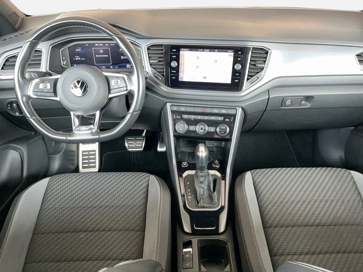 Volkswagen T-Roc 1.5 TSI DSG R-Line - Samsaru's Car Outlet