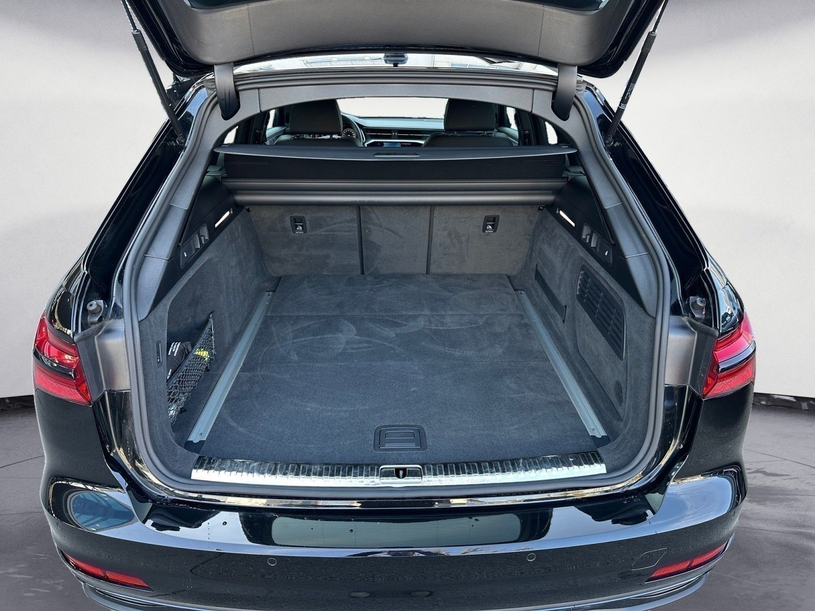 Audi A6 Avant 40 TDI quat 40 TDI quattro S-line Matri