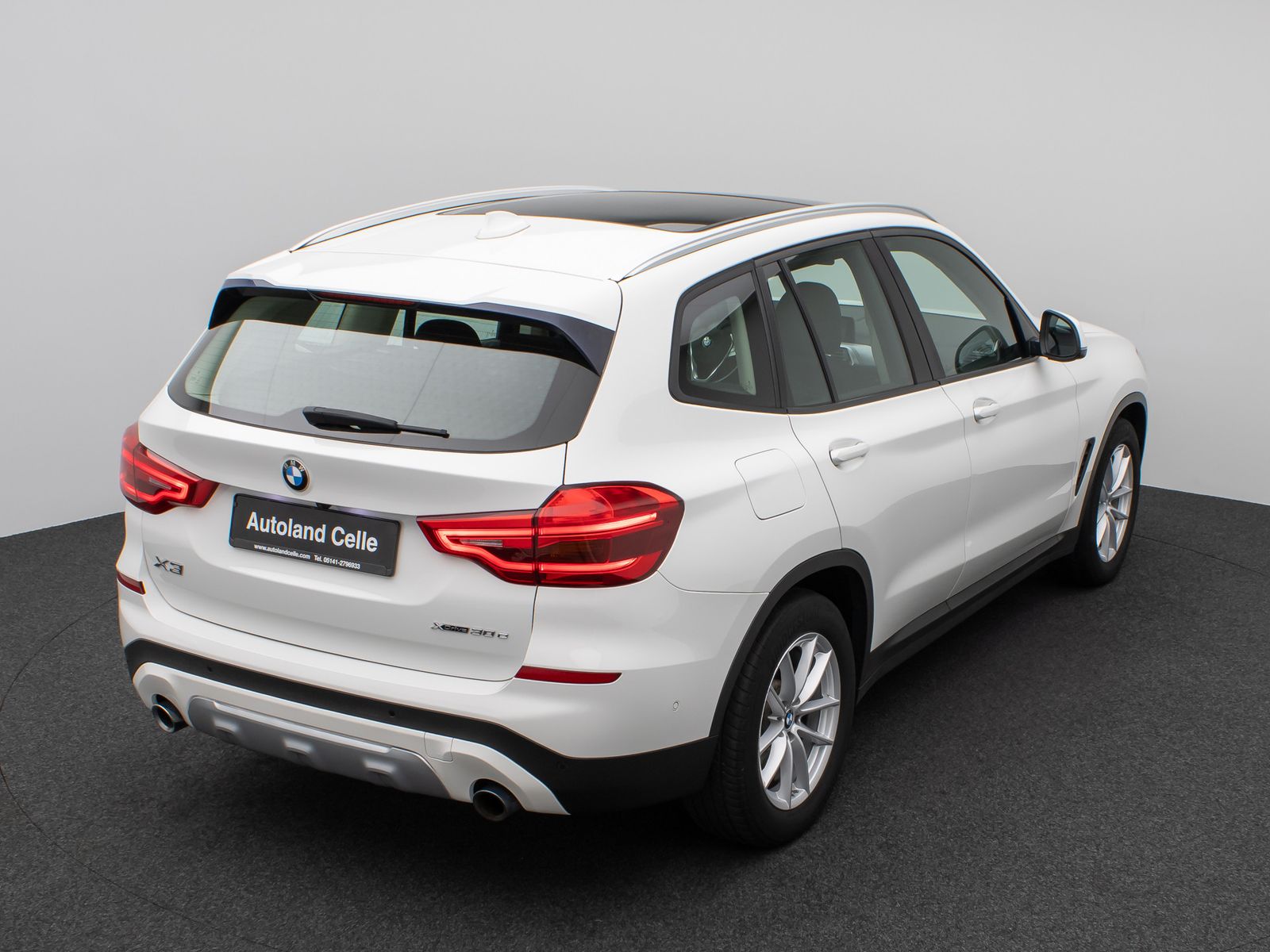 BMW X3 xD30e Panorama Kamera DAB HiFi WLAN Stop&Go
