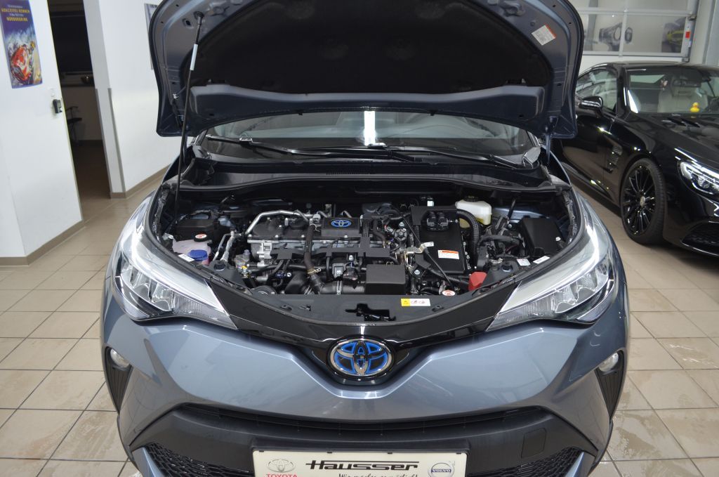 Toyota C-HR 1.8 Hybrid Flow+ - Samsaru's Car Outlet