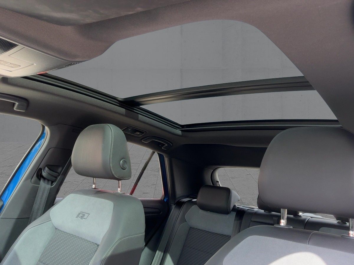 Volkswagen T-Roc 2.0 TSI 4M DSG R-LINE - Samsaru's Car Outlet