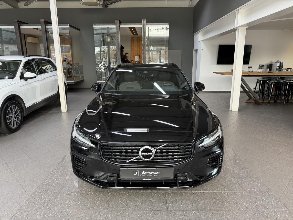 Volvo V60 T6 Twin Engine AWD R-Design LED Pano. H&K AH