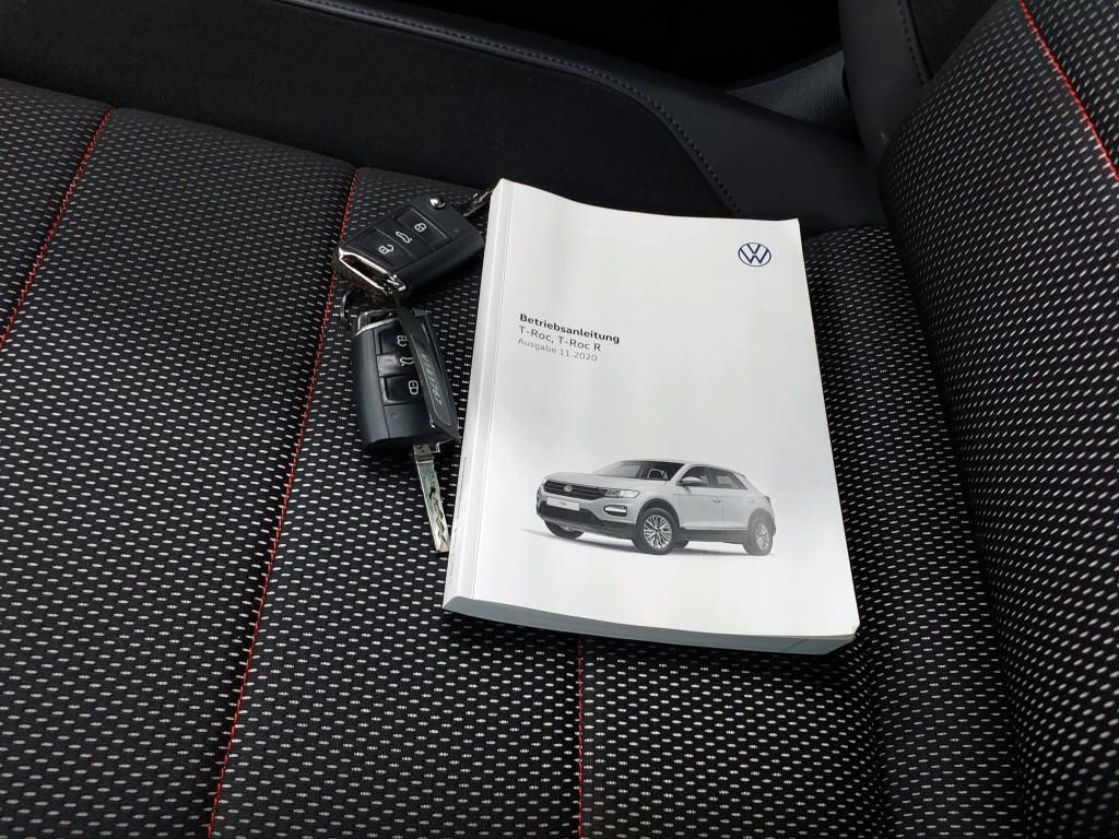 Volkswagen T-Roc Sport 1.5 TSI DSG - Samsaru's Car Outlet