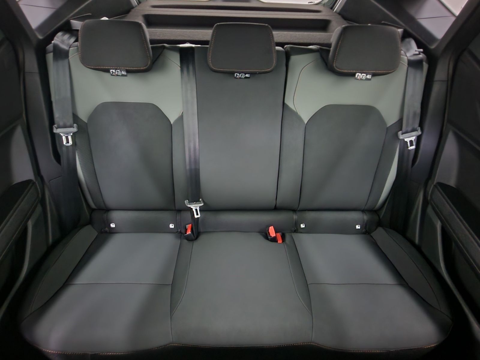 Dacia Duster Extreme TCe 130 4x4 - Samsaru's Car Outlet