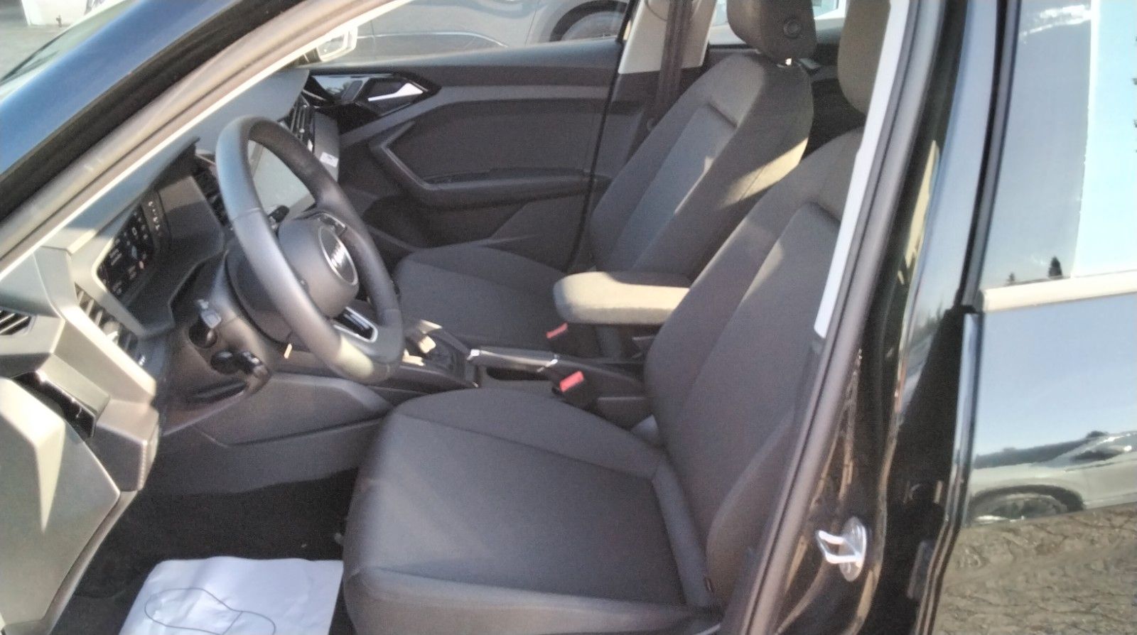 Audi A1 Sportback 30 TFSI DSG LED TEMPOMAT VIRTUELL