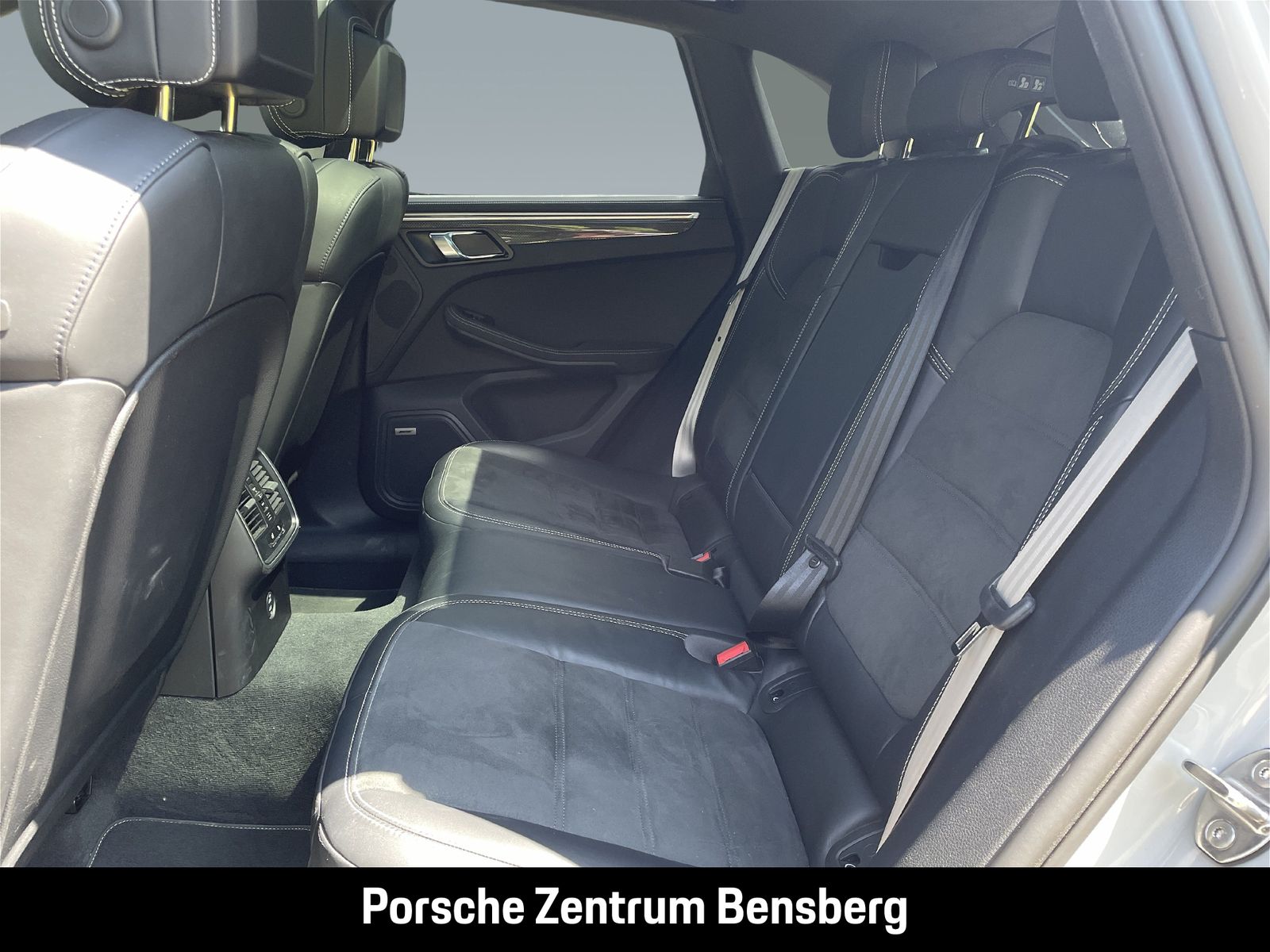 Porsche Macan GTS Pano StHz 18W ACC Surround View