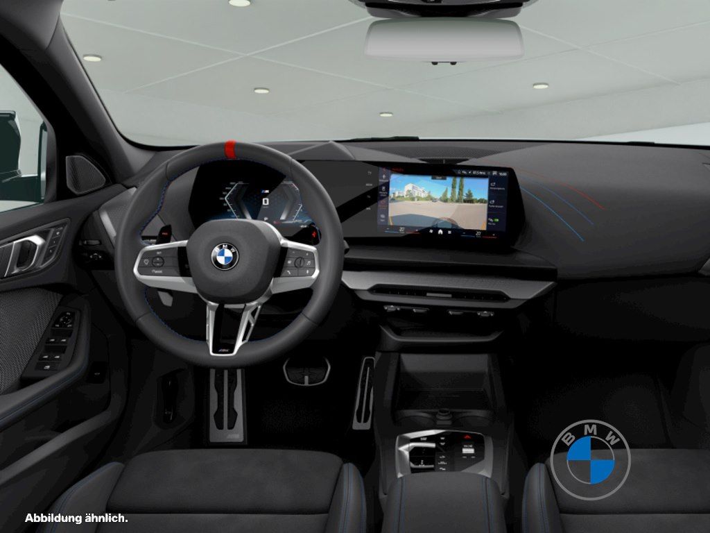 BMW M135 xDrive M Sport 19" AHK Pano Massage H/K