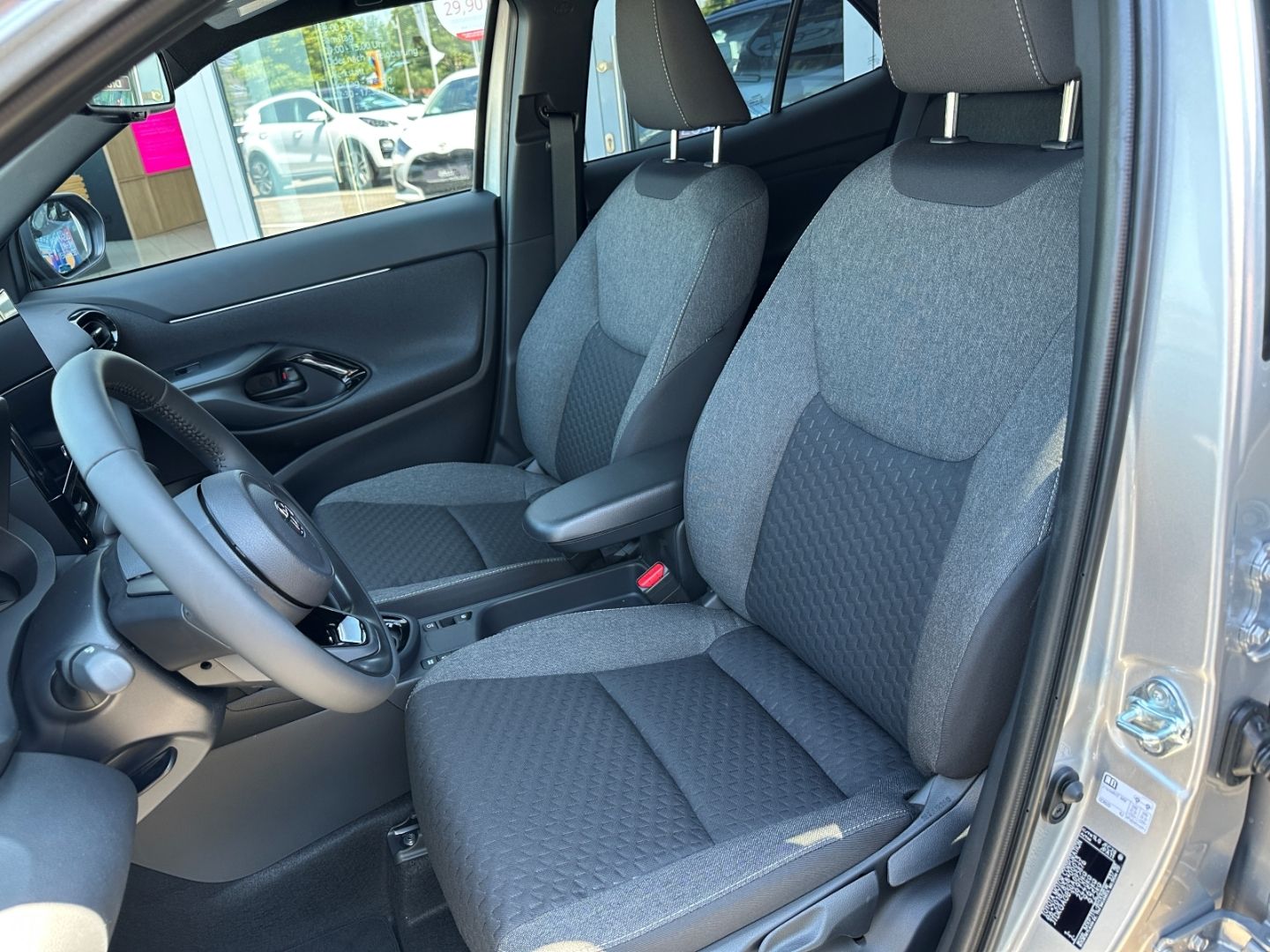 Toyota Yaris Cross 1,5 l 4x2 Hybrid Teamplayer*Safety,-