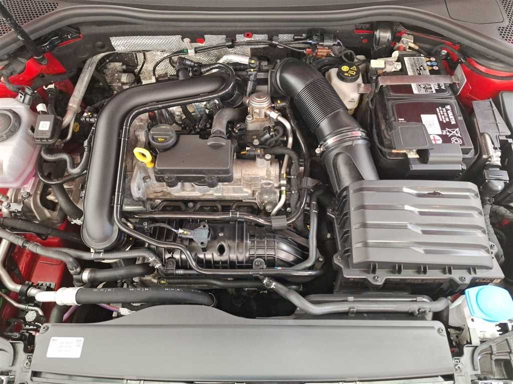 Audi A3 advanced 35 2.0 TFSI S-tronic MMI Standhz AHK