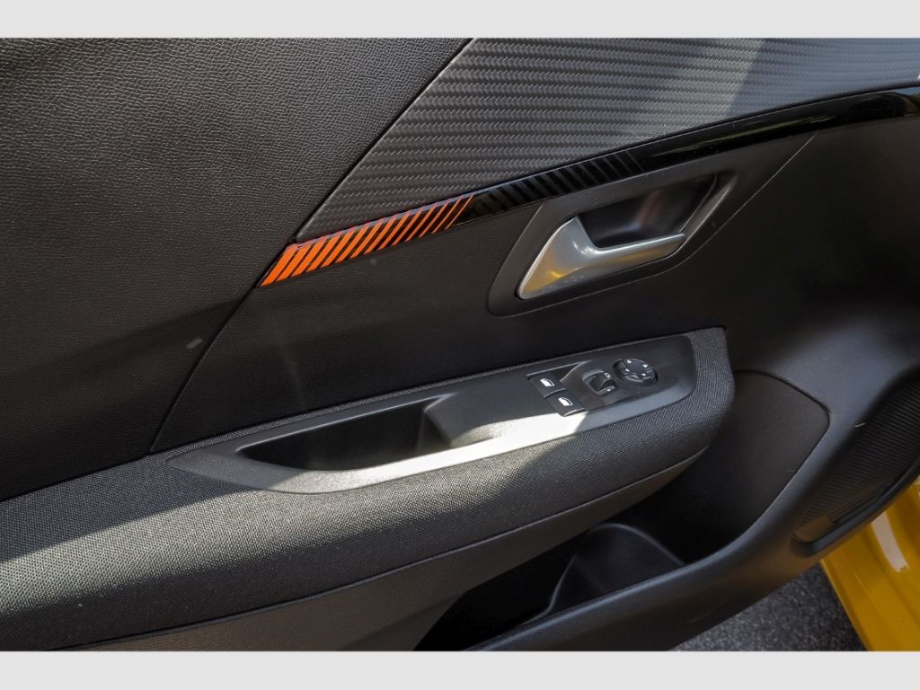 Peugeot e-208 Active - Samsaru's Car Outlet