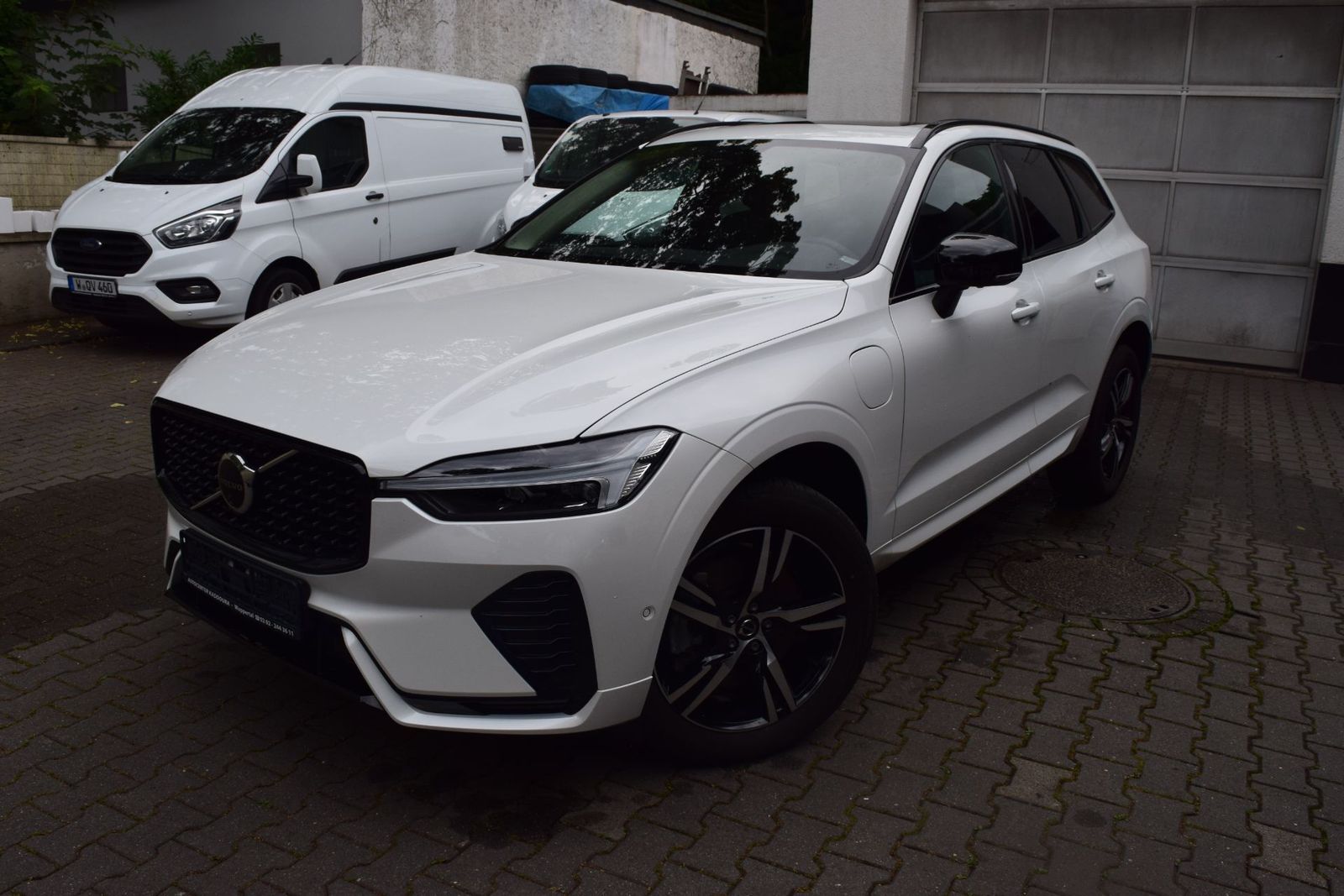 Volvo XC60 T8 AWD Plus - Samsaru's Car Outlet