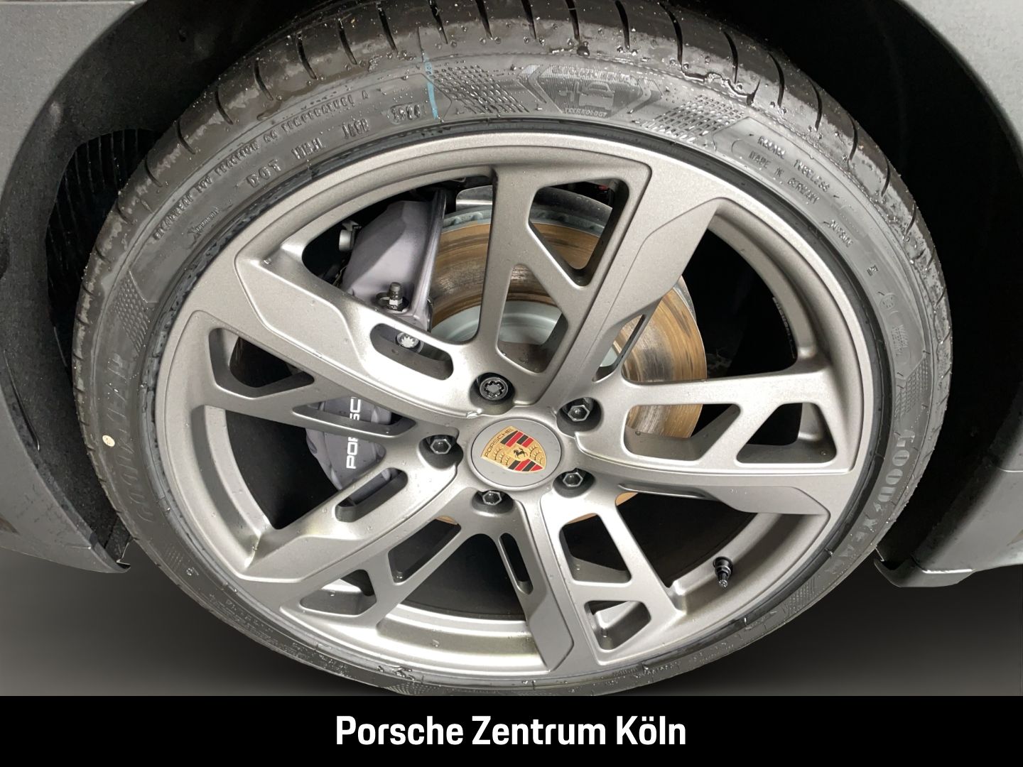 Porsche Taycan 4 Cross Turismo InnoDrive Surround-View