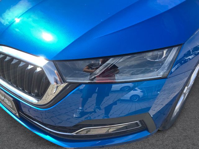 Skoda OCTAVIA COMBI TDI DSG STYLE - Samsaru's Car Outlet