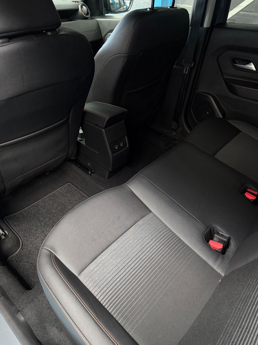 Dacia Duster II Extreme 4WD - Samsaru's Car Outlet