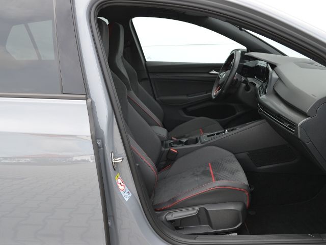 Volkswagen Golf VIII GTI - Samsaru's Car Outlet