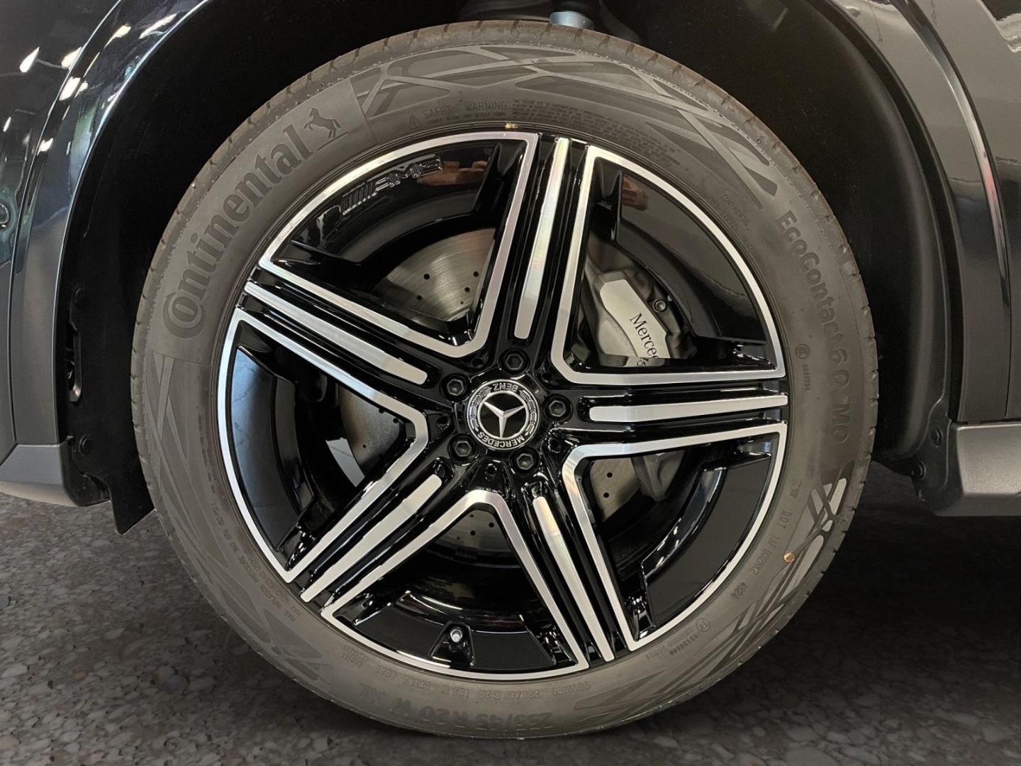 Mercedes-Benz GLC 220 d 4M EDITION AMG 20''PANO AHK DISTR 360°