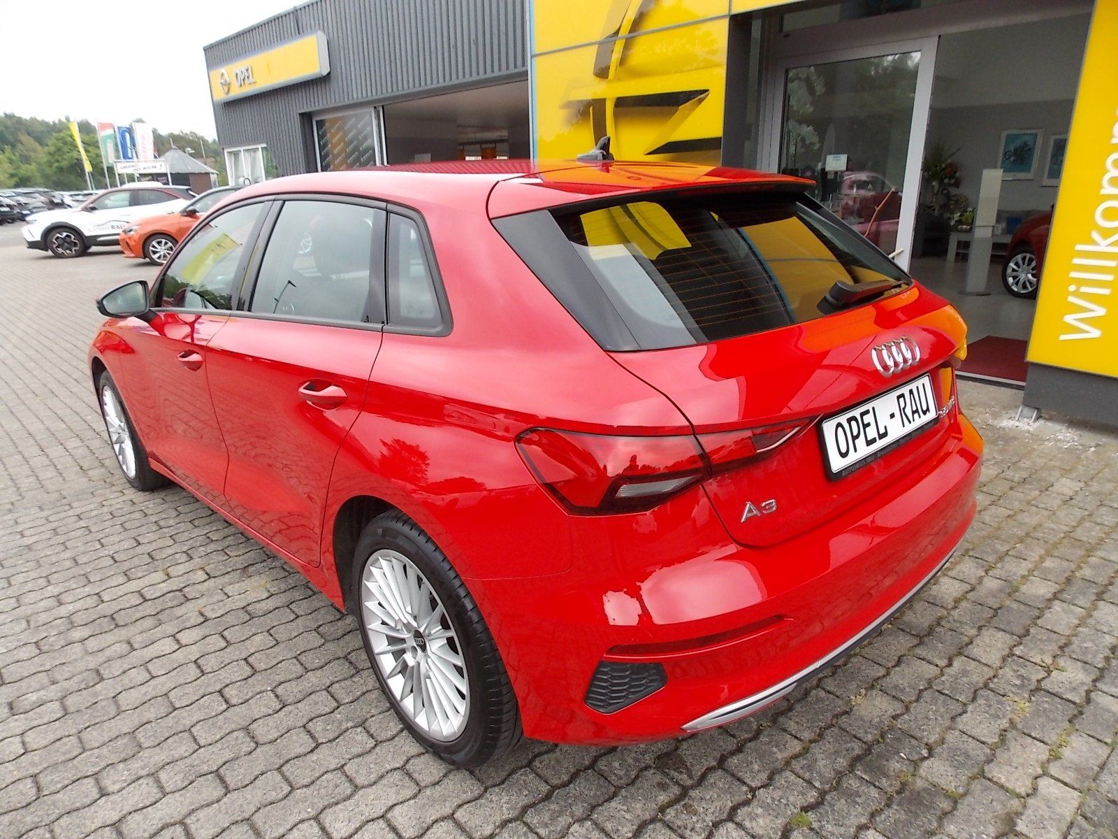 Audi A3 30 TFSI Sportback S tronic advanced
