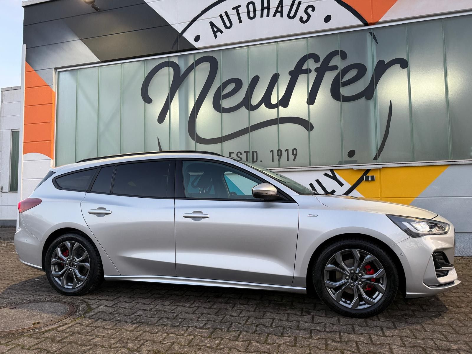 Ford Focus Turnier ST-Line X MHEV/ACC/LED/Panoschiebe