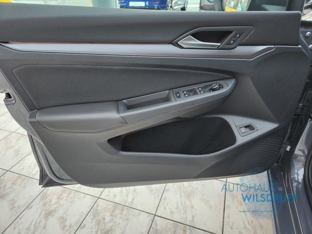 Volkswagen Golf VIII 1.5 TSi Active - Samsaru's Car Outlet