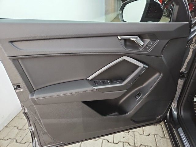 Audi Q3 Sportback S line AHK LED PANO KAMERA NAVI VIR